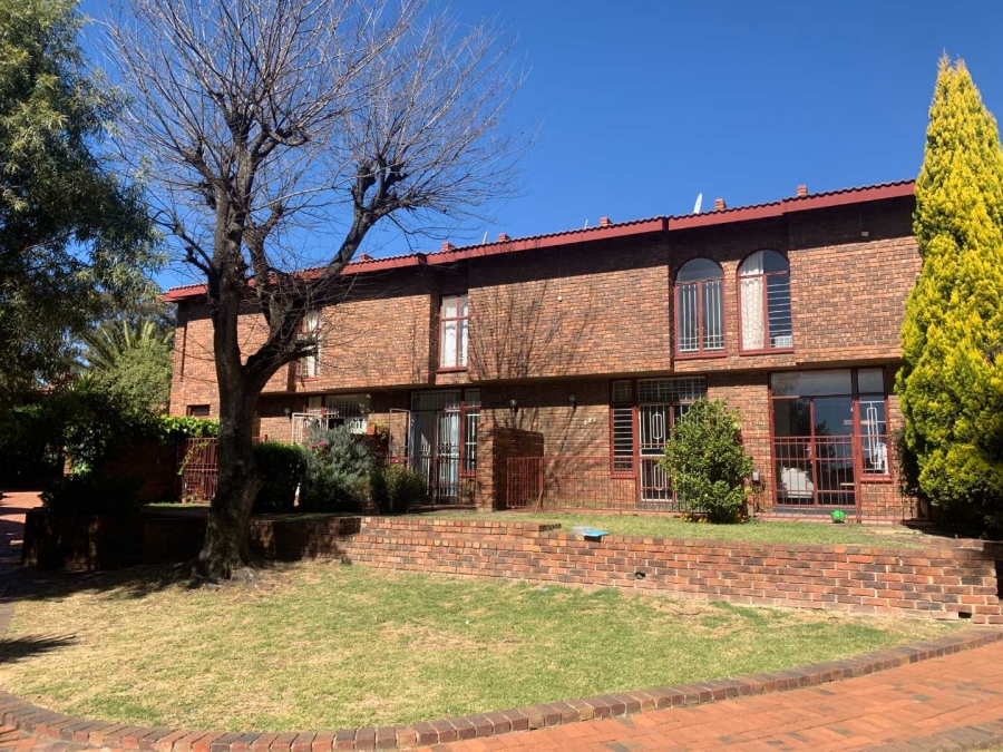 2 Bedroom Property for Sale in The Hill Gauteng