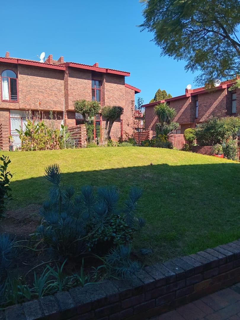 2 Bedroom Property for Sale in The Hill Gauteng