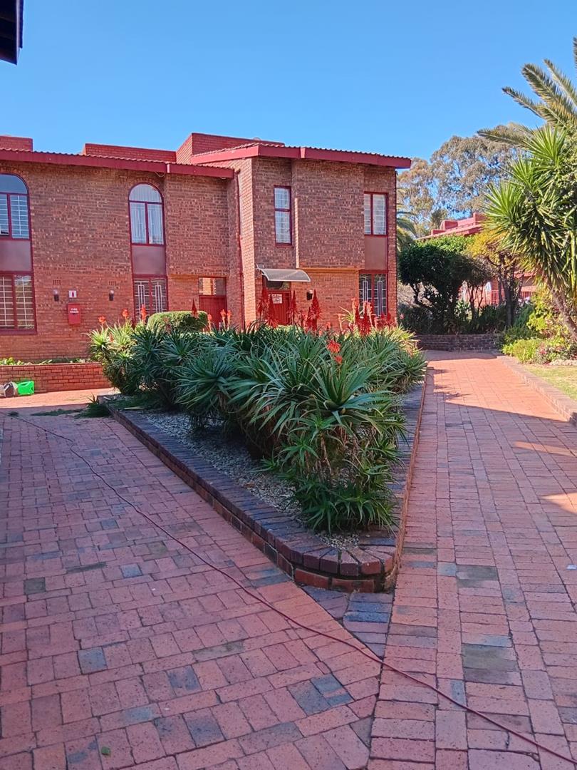 2 Bedroom Property for Sale in The Hill Gauteng