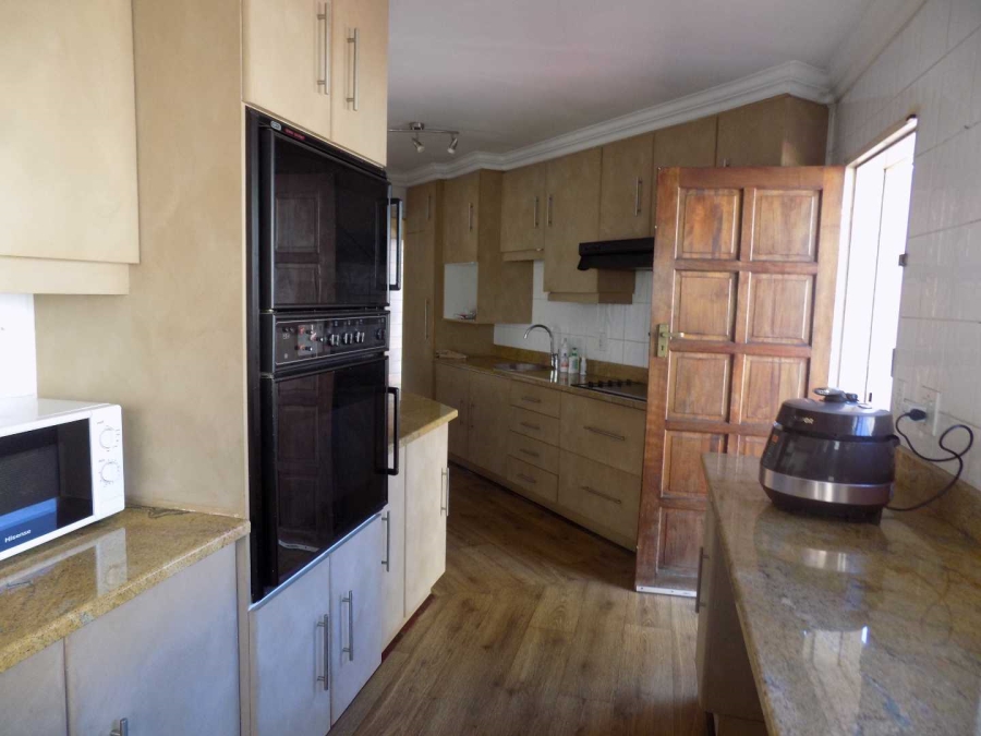 To Let 3 Bedroom Property for Rent in Edenburg Gauteng
