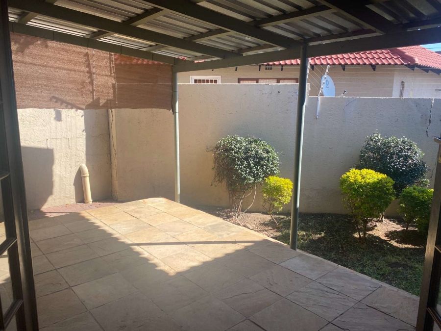 To Let 3 Bedroom Property for Rent in Edenburg Gauteng
