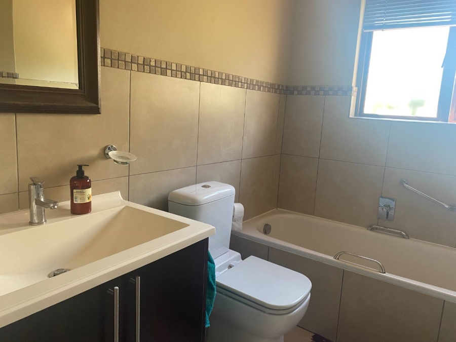 To Let 3 Bedroom Property for Rent in Edenburg Gauteng