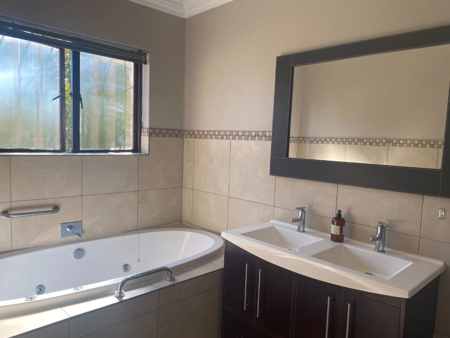 To Let 3 Bedroom Property for Rent in Edenburg Gauteng