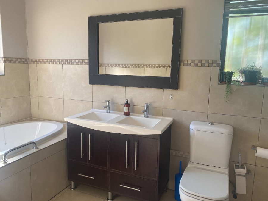 To Let 3 Bedroom Property for Rent in Edenburg Gauteng