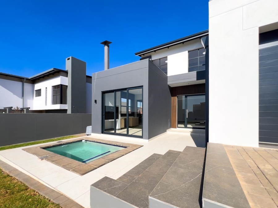 4 Bedroom Property for Sale in Fountainbrook Estate Gauteng