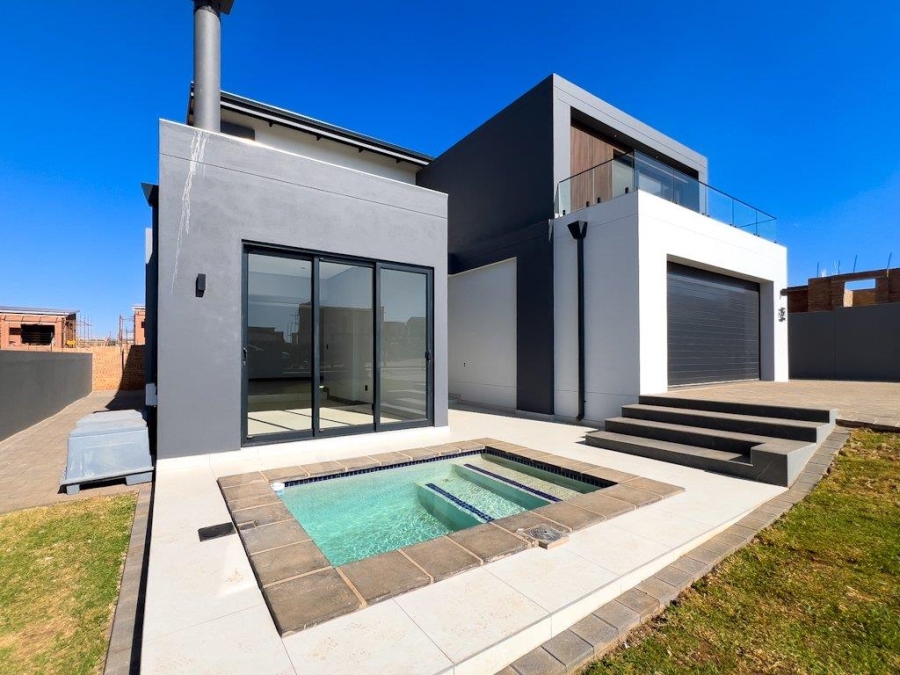 4 Bedroom Property for Sale in Fountainbrook Estate Gauteng