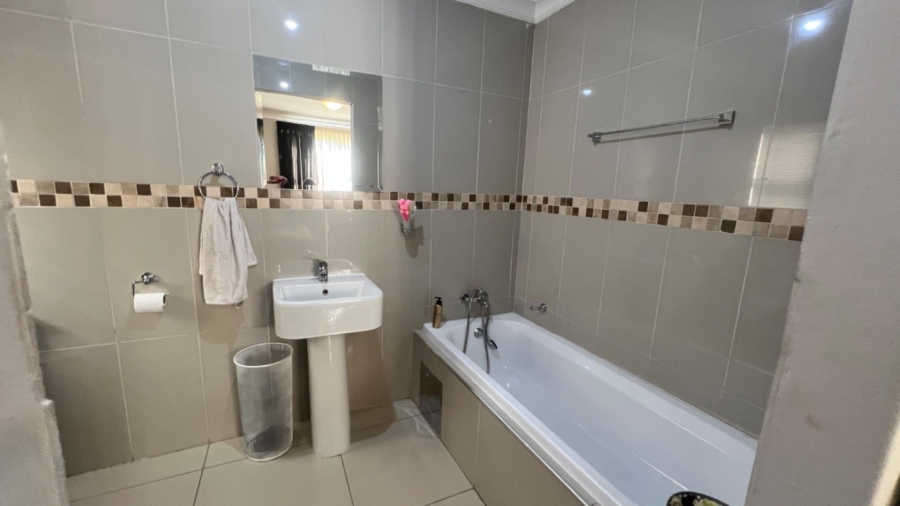 To Let 3 Bedroom Property for Rent in Winchester Hills Gauteng