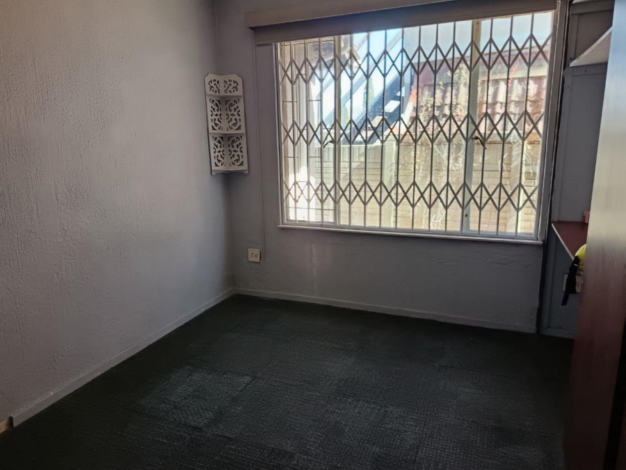 3 Bedroom Property for Sale in Brackendowns Ext 5 Gauteng