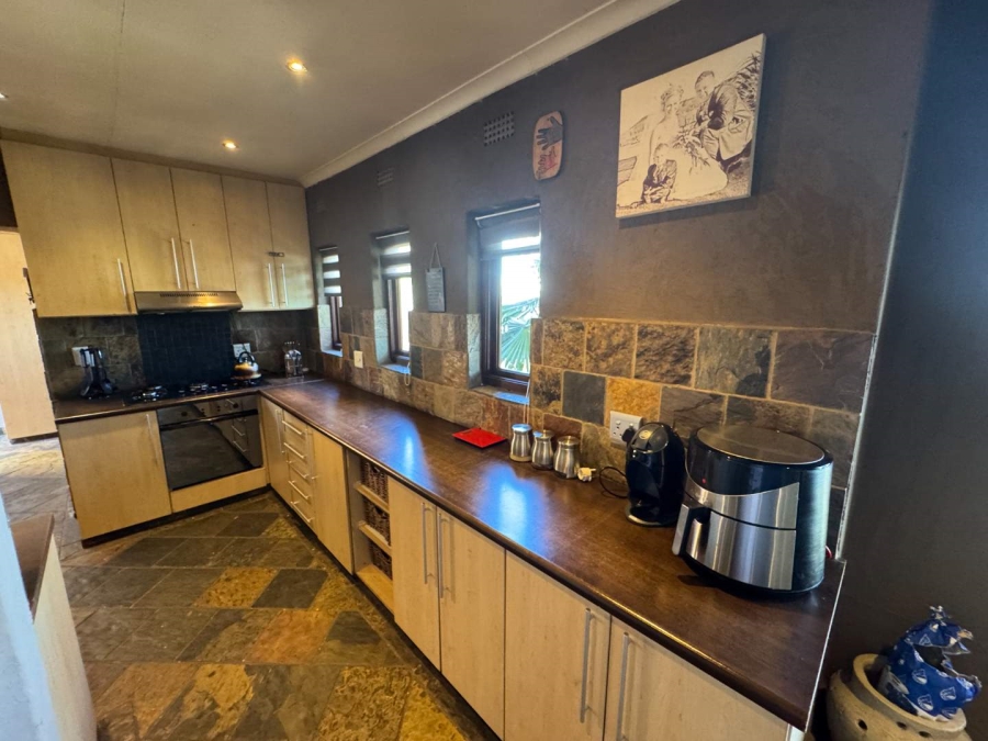 3 Bedroom Property for Sale in Brackendowns Gauteng