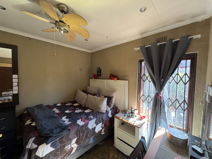 3 Bedroom Property for Sale in Brackendowns Gauteng