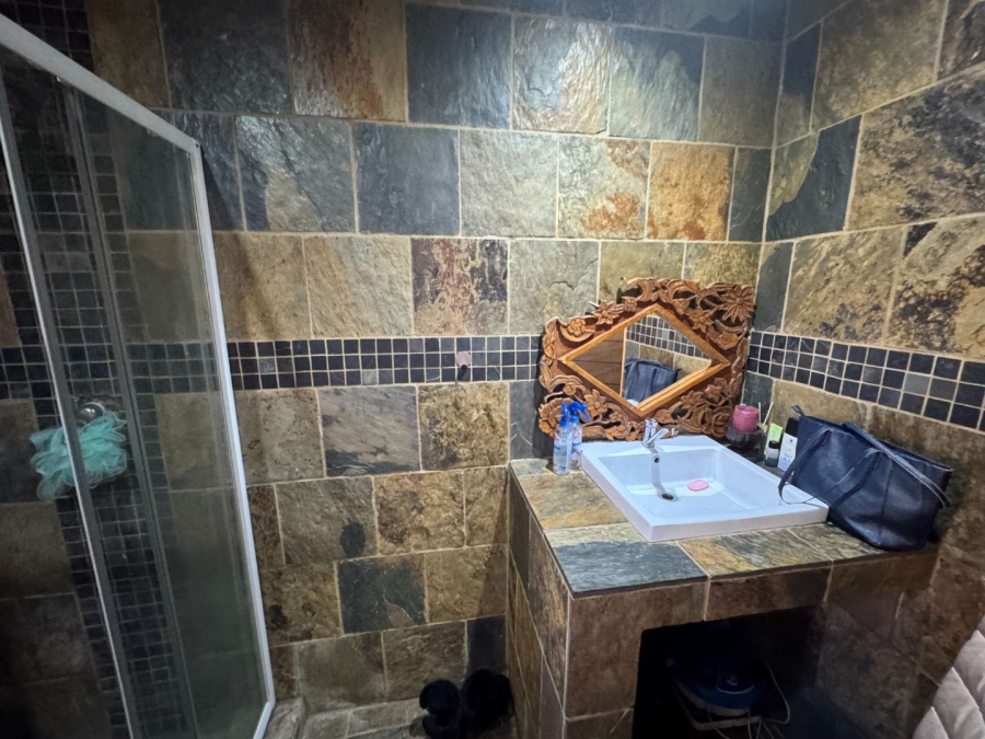 3 Bedroom Property for Sale in Brackendowns Gauteng