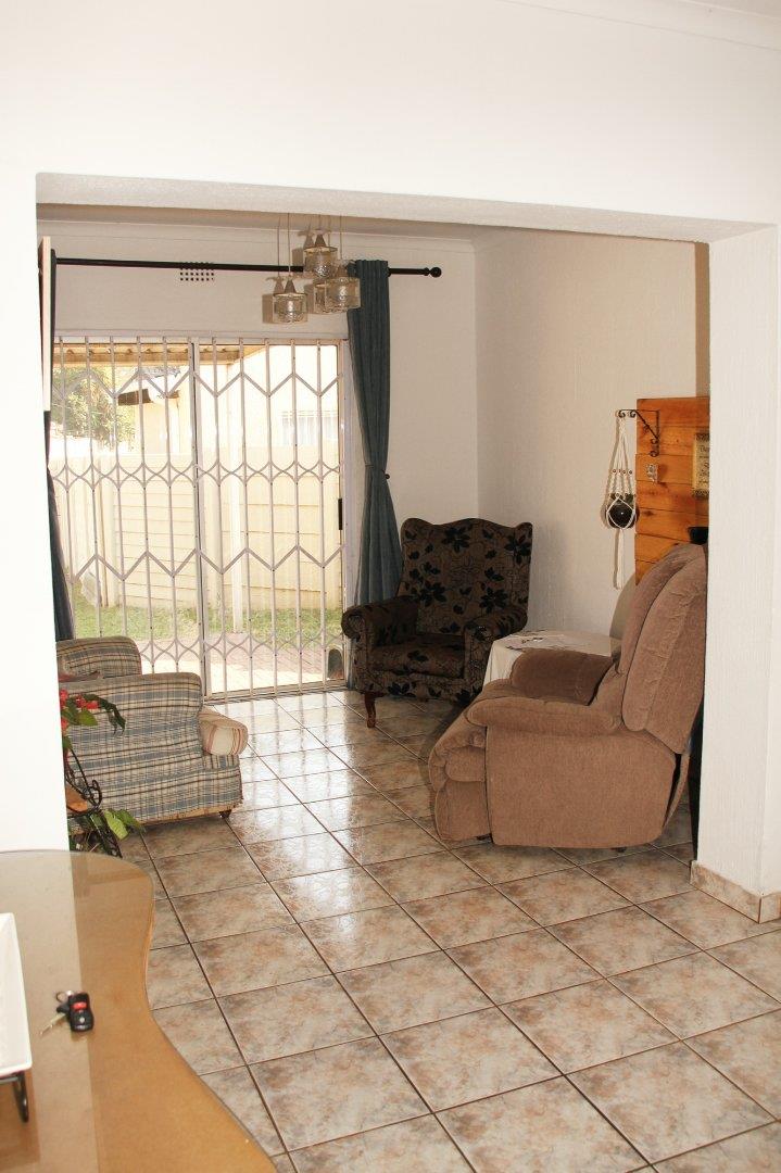 4 Bedroom Property for Sale in Brackendowns Ext 2 Gauteng