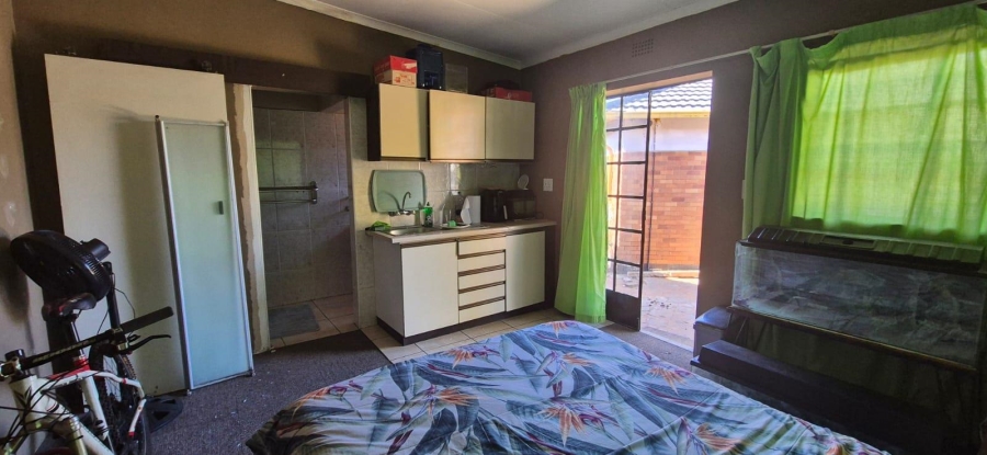 3 Bedroom Property for Sale in South Crest Gauteng