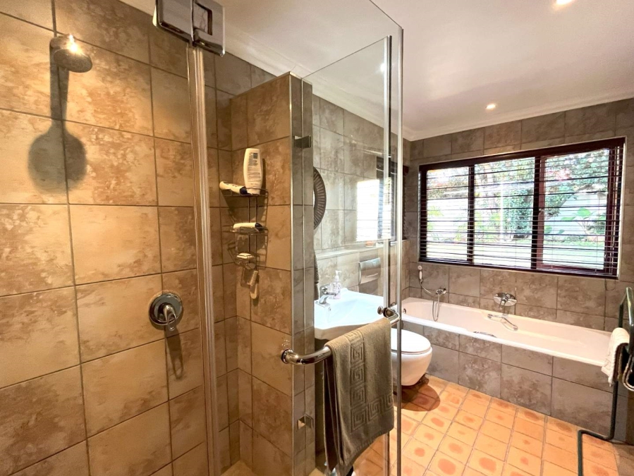 3 Bedroom Property for Sale in Garsfontein Gauteng