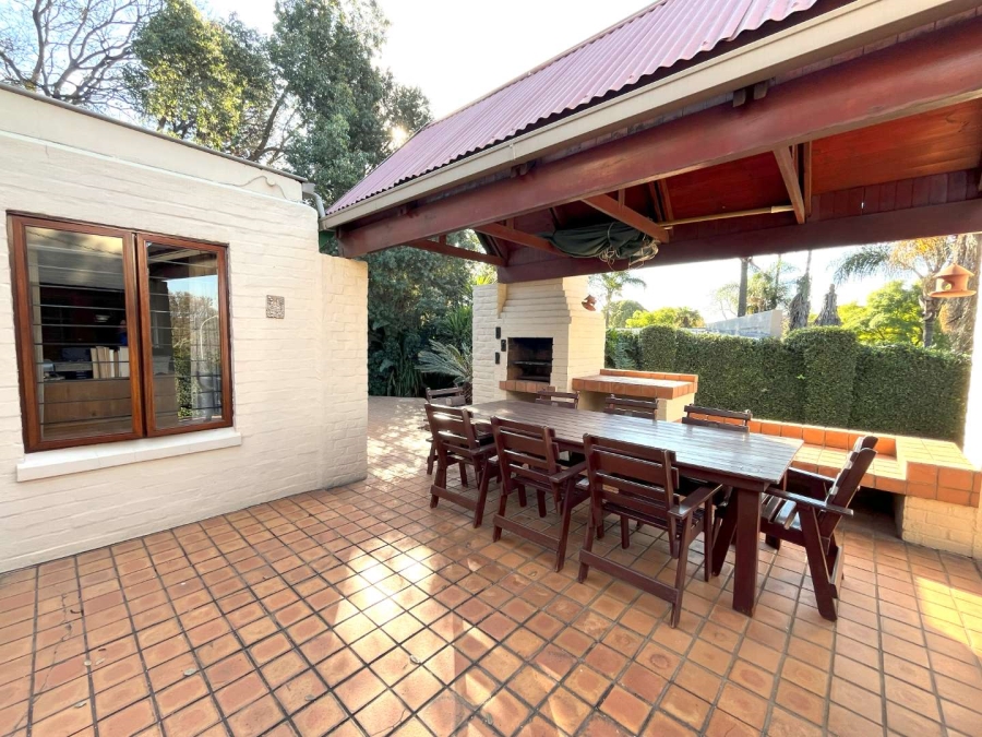 3 Bedroom Property for Sale in Garsfontein Gauteng
