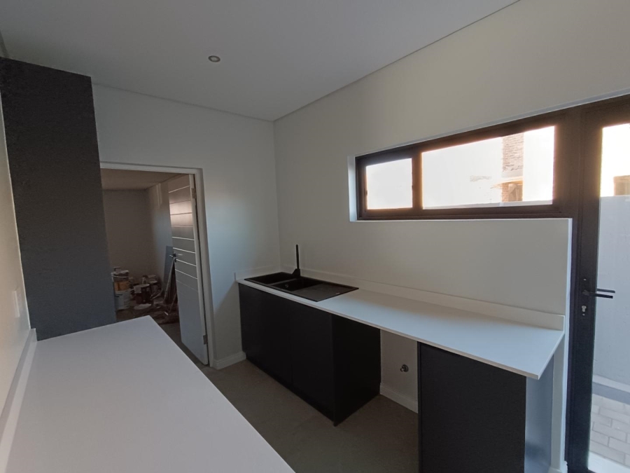 4 Bedroom Property for Sale in Midstream Estate Gauteng