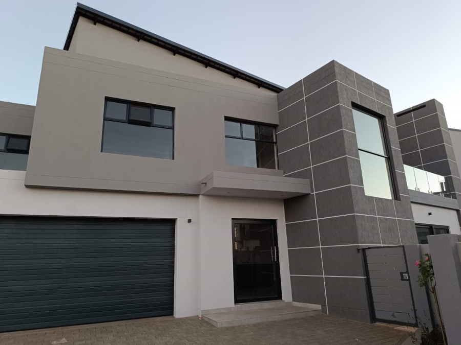 4 Bedroom Property for Sale in Midstream Estate Gauteng