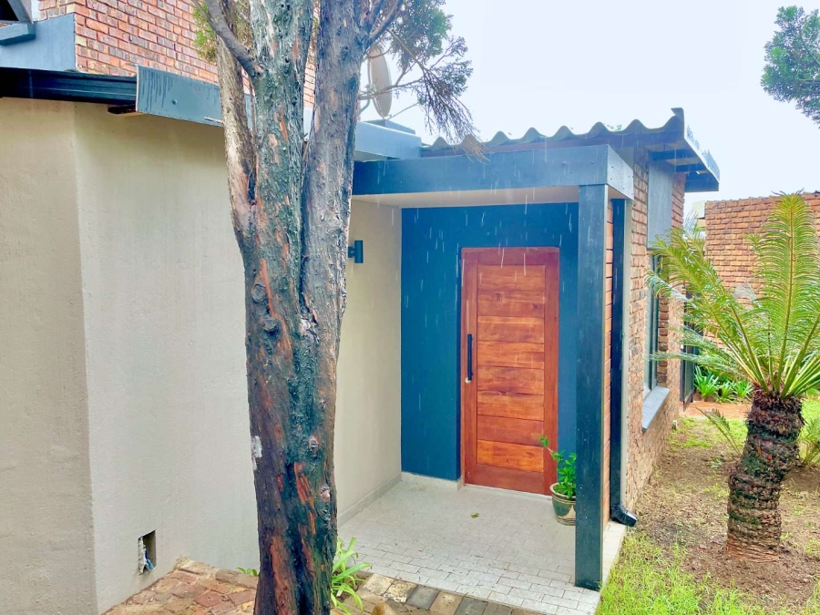 To Let 3 Bedroom Property for Rent in Garsfontein Gauteng