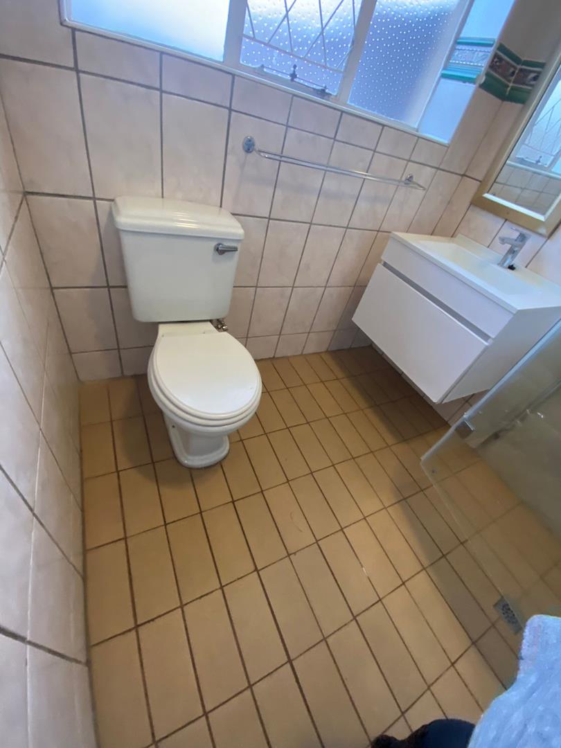 To Let 1 Bedroom Property for Rent in Florida Park Gauteng