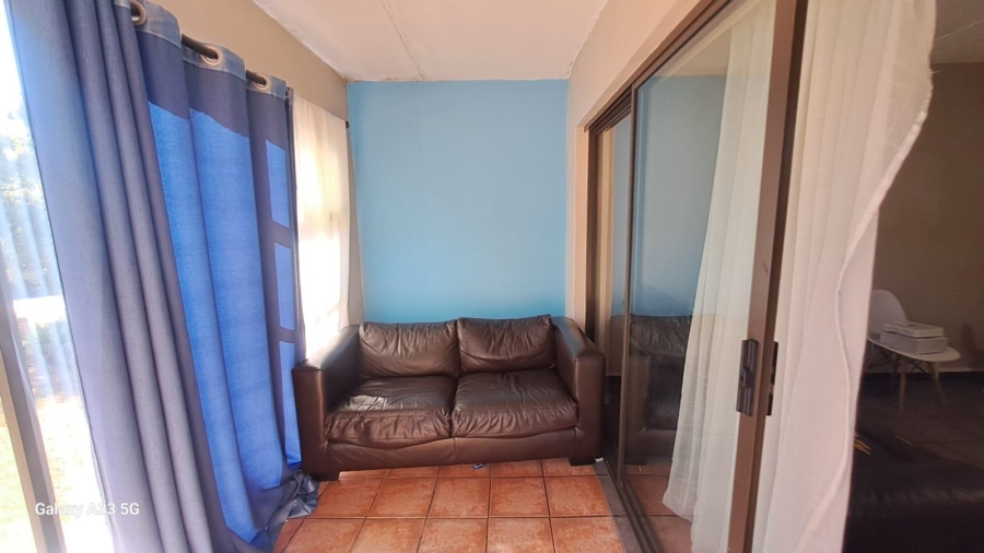2 Bedroom Property for Sale in Buccleuch Gauteng
