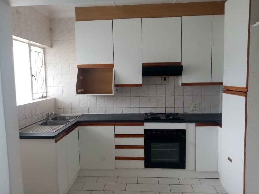 To Let 2 Bedroom Property for Rent in Windsor West Gauteng