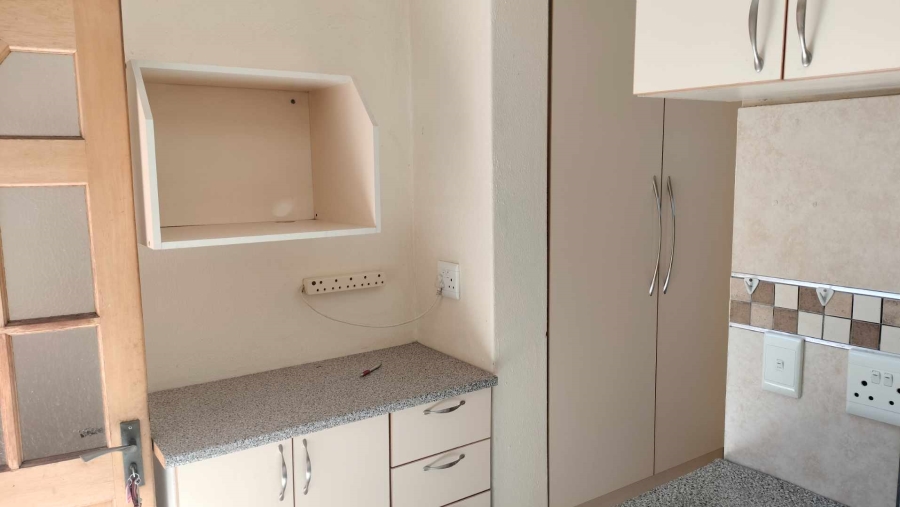 1 Bedroom Property for Sale in Malanshof Gauteng