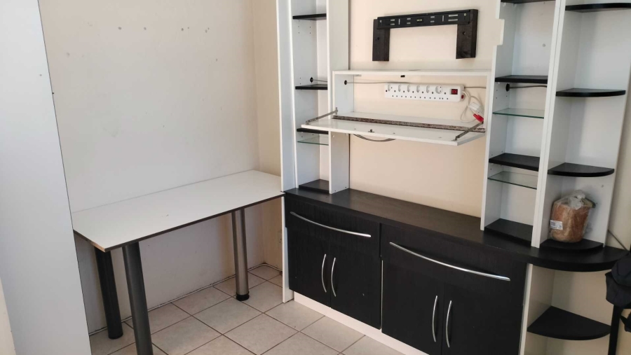 1 Bedroom Property for Sale in Malanshof Gauteng