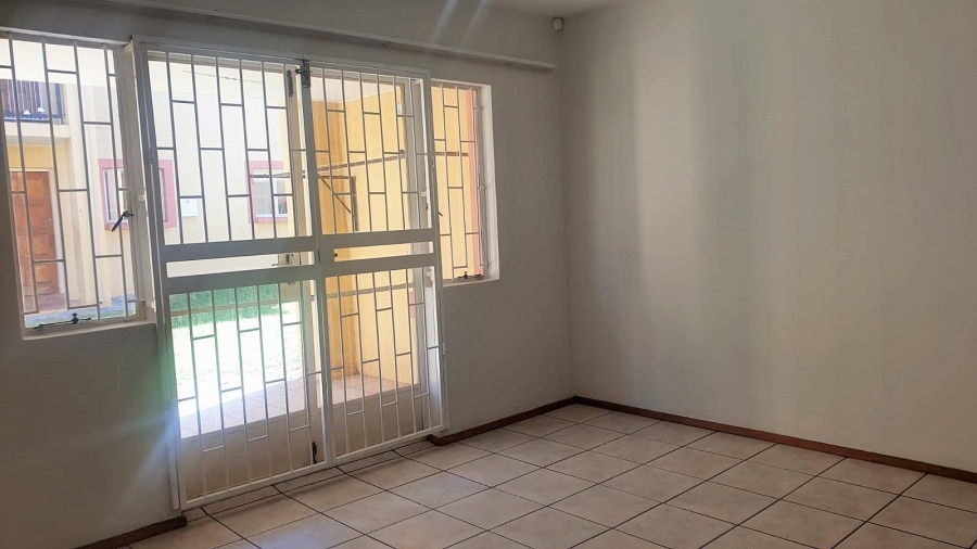 2 Bedroom Property for Sale in Sundowner Gauteng