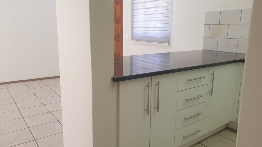 2 Bedroom Property for Sale in Sundowner Gauteng