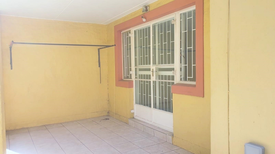 2 Bedroom Property for Sale in Sundowner Gauteng