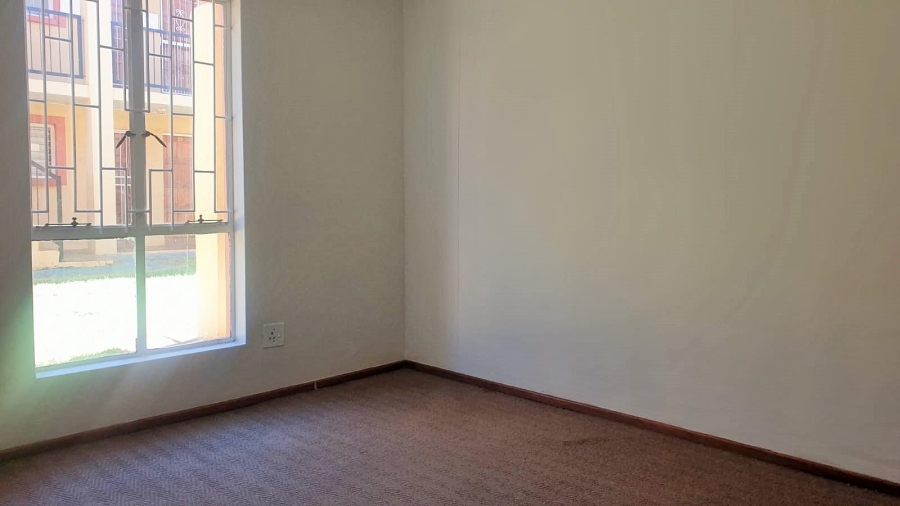 2 Bedroom Property for Sale in Sundowner Gauteng