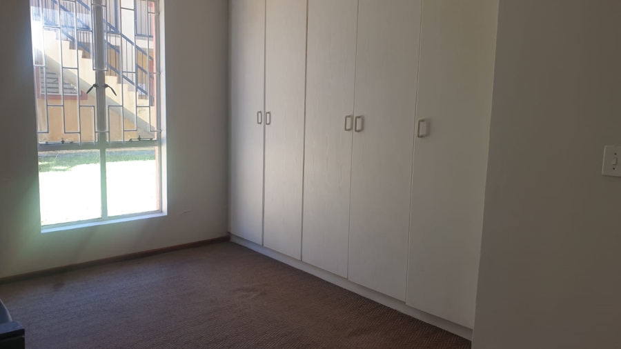 2 Bedroom Property for Sale in Sundowner Gauteng