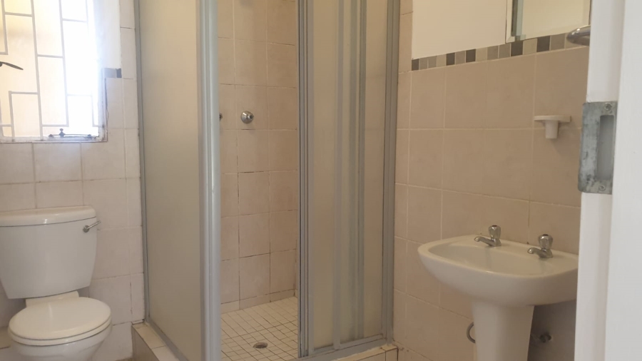 2 Bedroom Property for Sale in Sundowner Gauteng