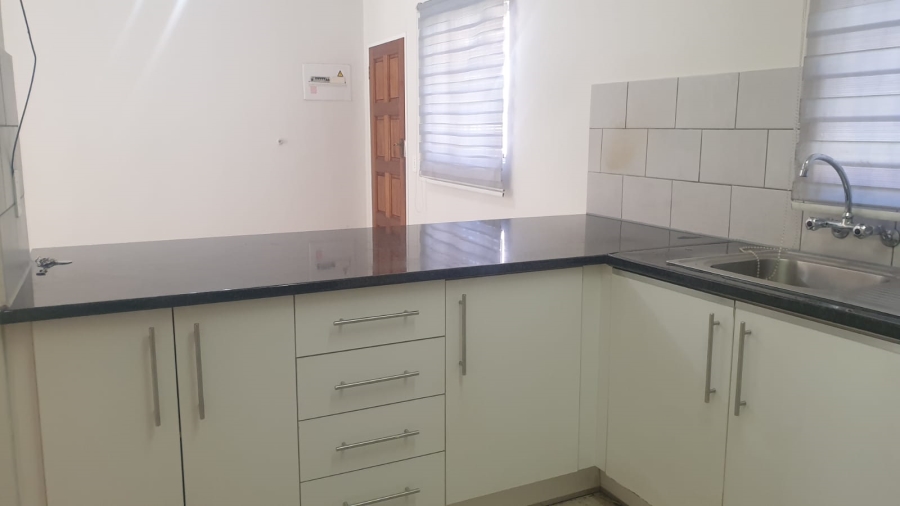 2 Bedroom Property for Sale in Sundowner Gauteng