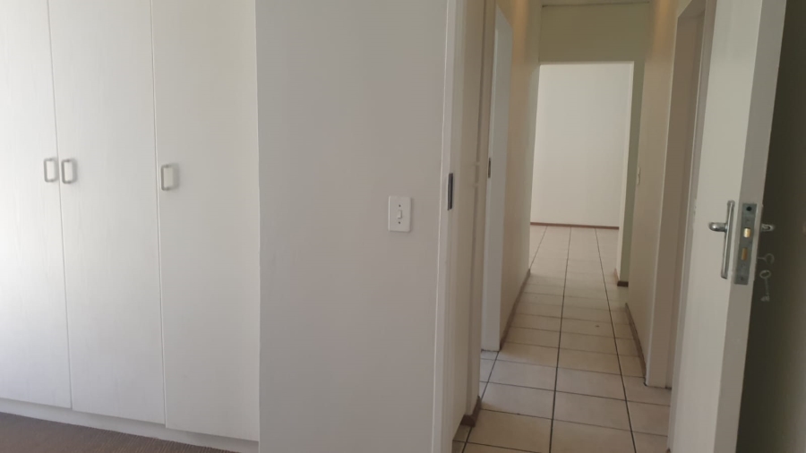 2 Bedroom Property for Sale in Sundowner Gauteng