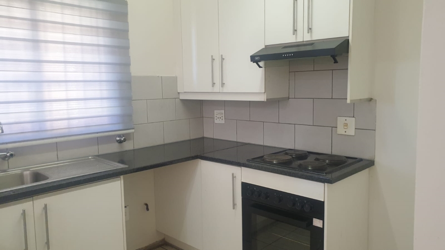 2 Bedroom Property for Sale in Sundowner Gauteng