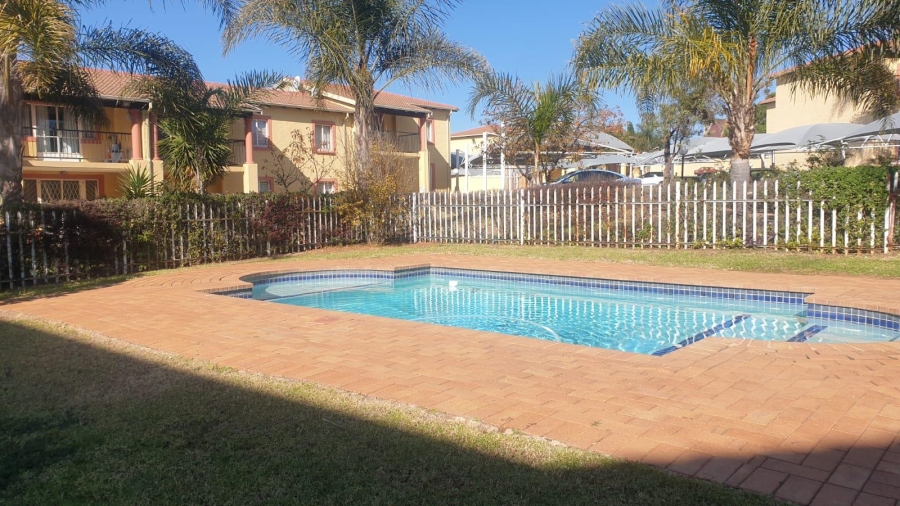 2 Bedroom Property for Sale in Sundowner Gauteng