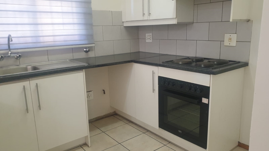 2 Bedroom Property for Sale in Sundowner Gauteng
