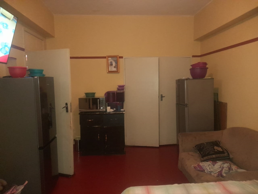 2 Bedroom Property for Sale in Yeoville Gauteng
