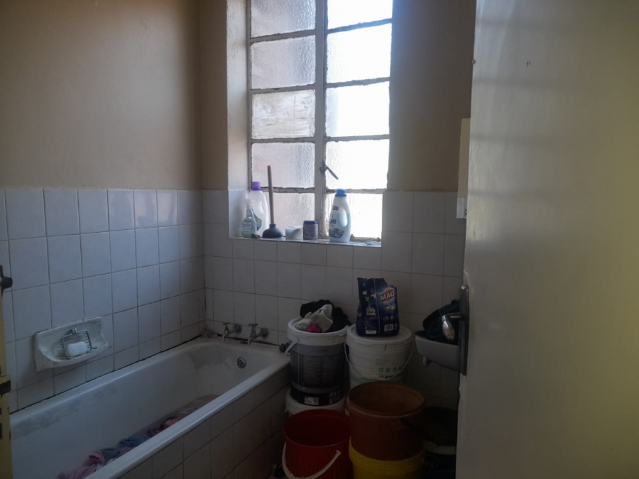 2 Bedroom Property for Sale in Yeoville Gauteng