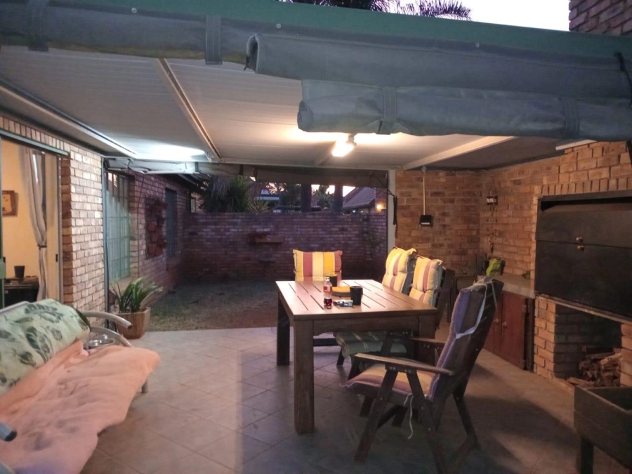 2 Bedroom Property for Sale in Silverton Gauteng