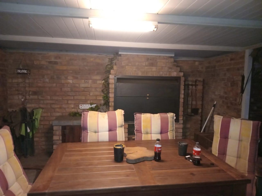 2 Bedroom Property for Sale in Silverton Gauteng