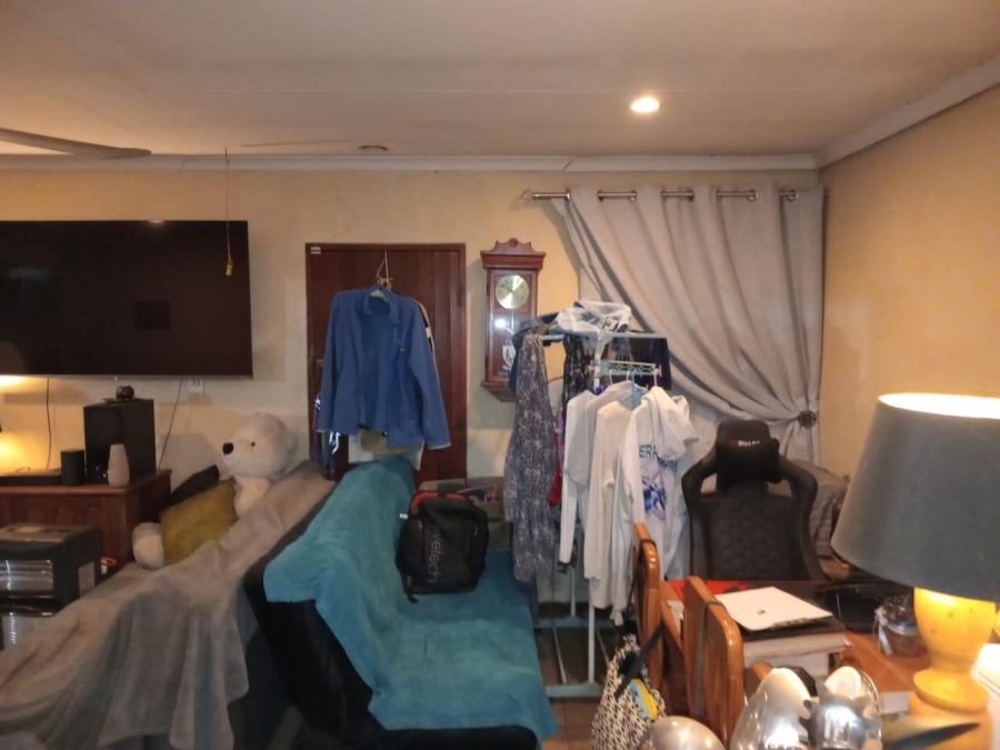 2 Bedroom Property for Sale in Silverton Gauteng
