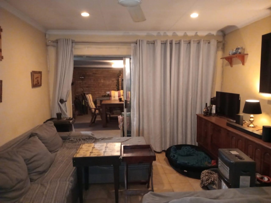 2 Bedroom Property for Sale in Silverton Gauteng