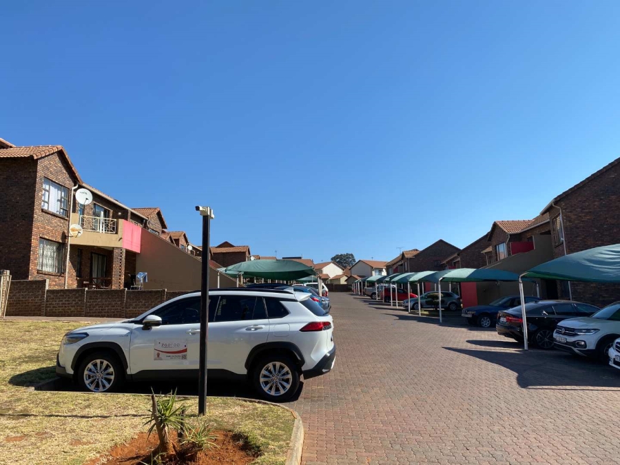 3 Bedroom Property for Sale in Mondeor Gauteng