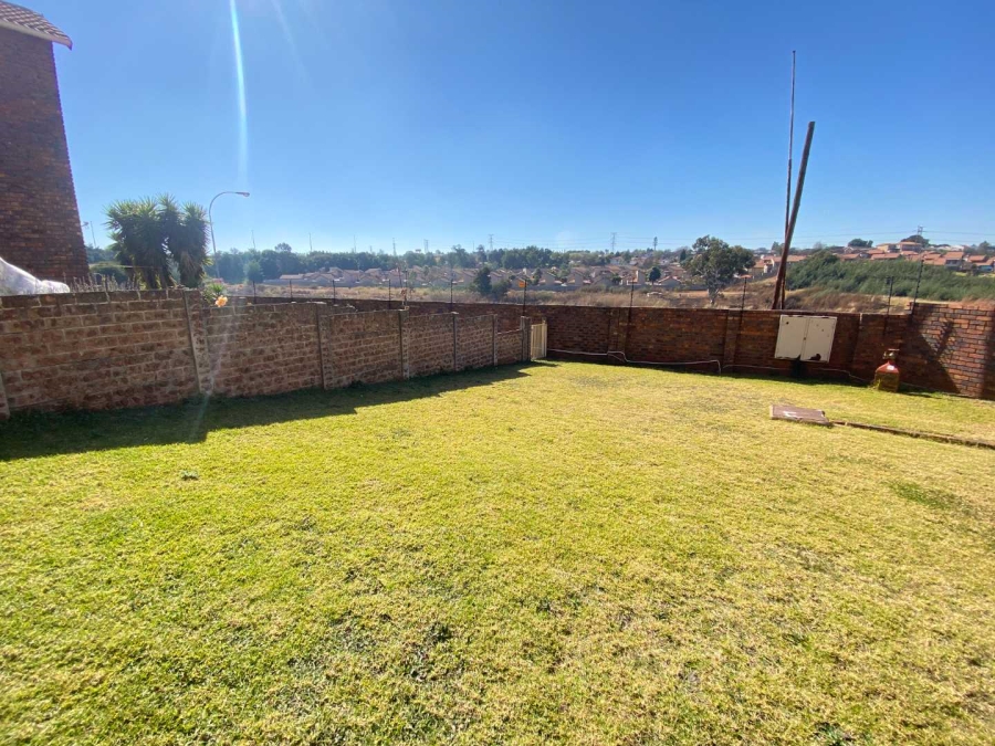 3 Bedroom Property for Sale in Mondeor Gauteng