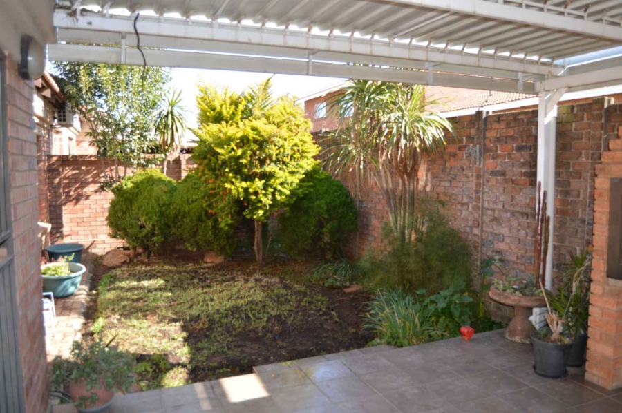 3 Bedroom Property for Sale in New Market Gauteng