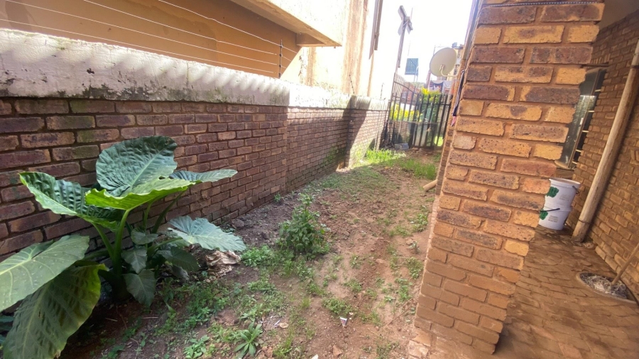 2 Bedroom Property for Sale in Brakpan Central Gauteng