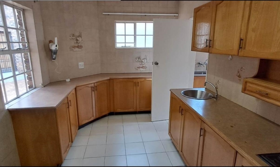 3 Bedroom Property for Sale in Die Wilgers Gauteng
