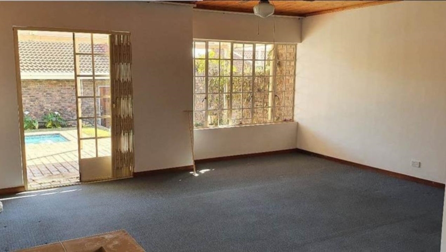 3 Bedroom Property for Sale in Die Wilgers Gauteng